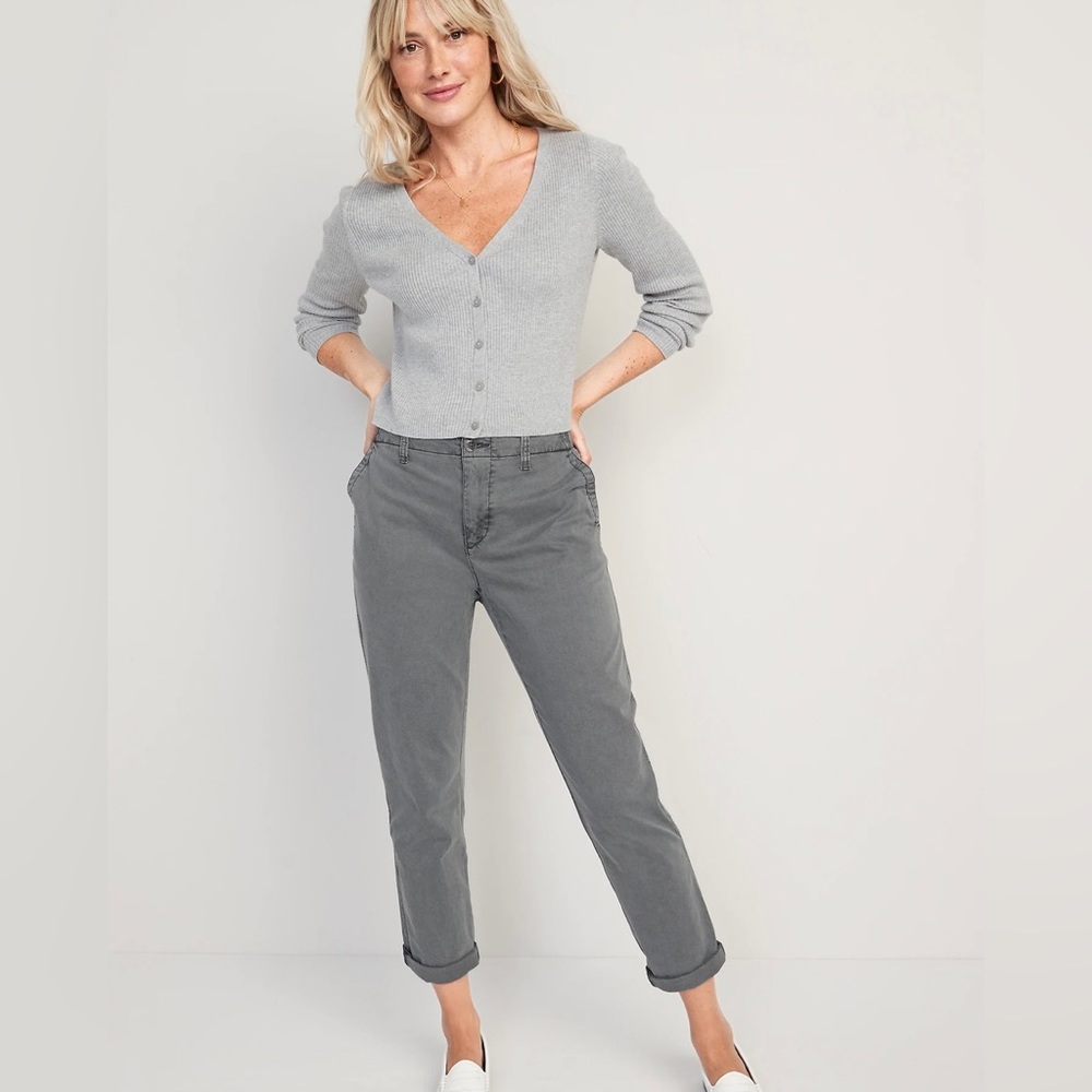 NWT Old Navy Chinos in Panther Grey